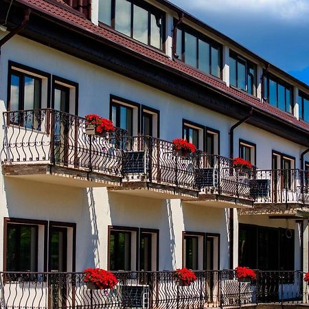 Hotel La Casa Cu Stuf Baldovinesti Exteriér fotografie